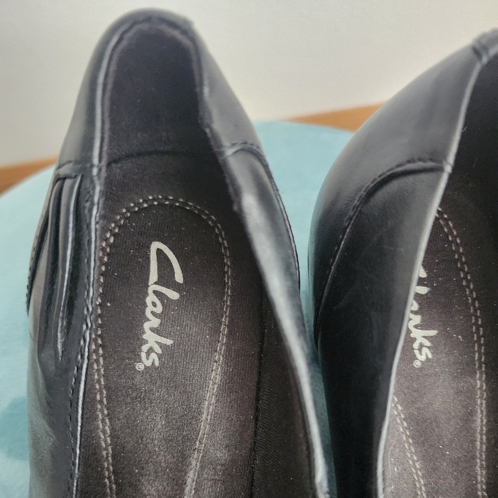 Clark's Emily Women's Black Slip On Leather Block Heel Size 9W - Picture 8 of 13
